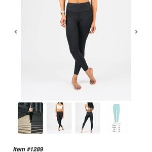 Zyia Black Venom Light N Tight Leggings.